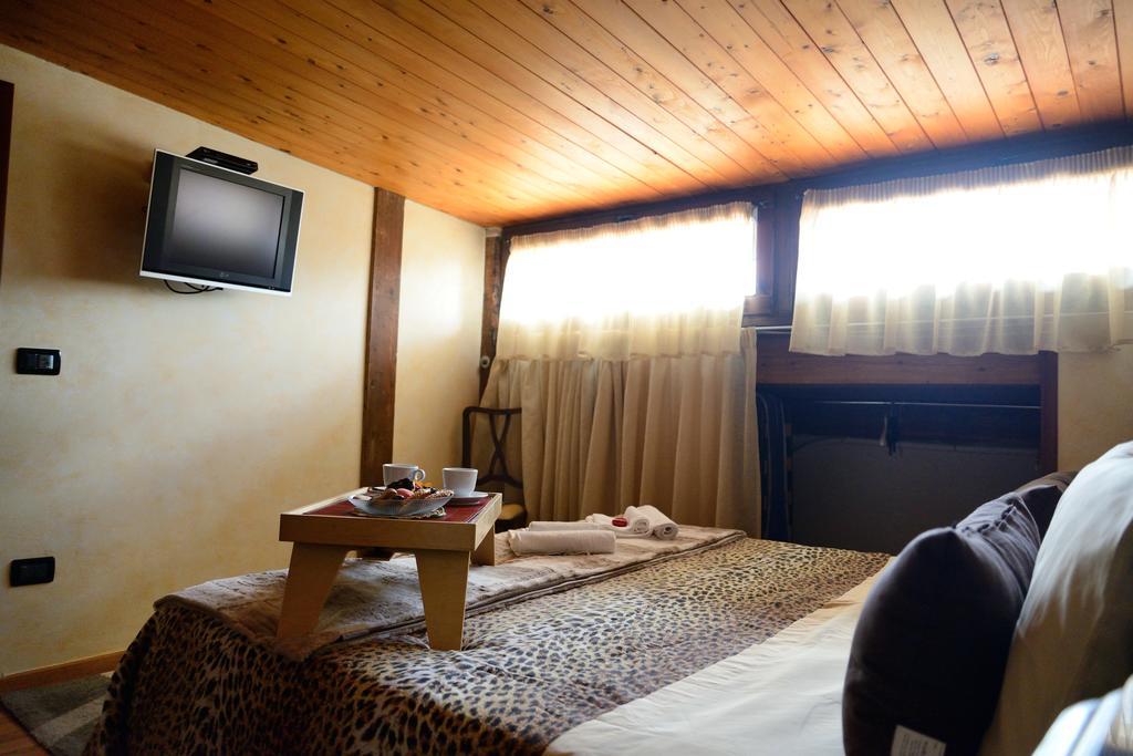Alla Corte Dei Ventimiglia Montelepre Ngoại thất bức ảnh