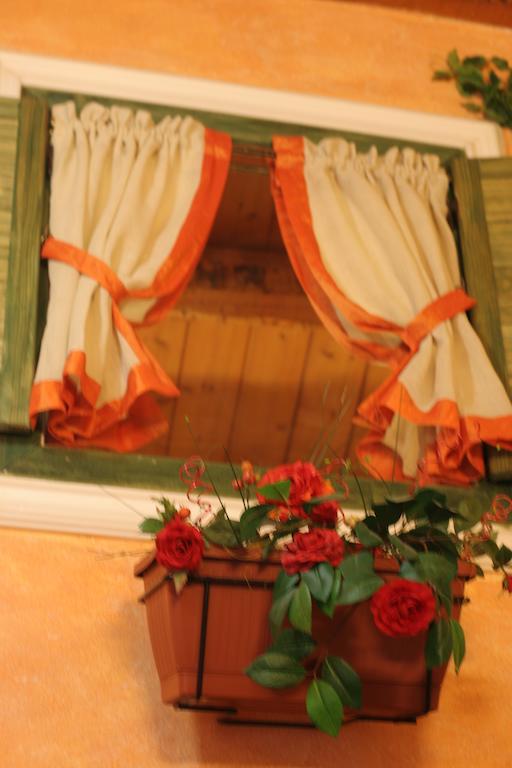 Alla Corte Dei Ventimiglia Montelepre Ngoại thất bức ảnh