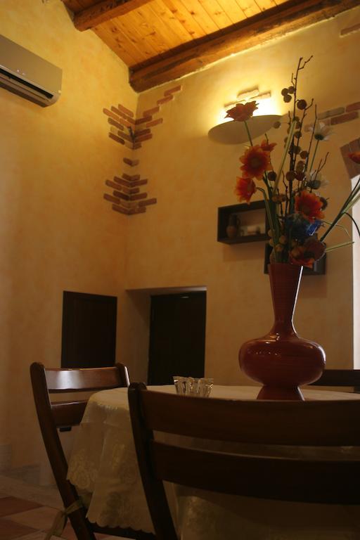 Alla Corte Dei Ventimiglia Montelepre Ngoại thất bức ảnh